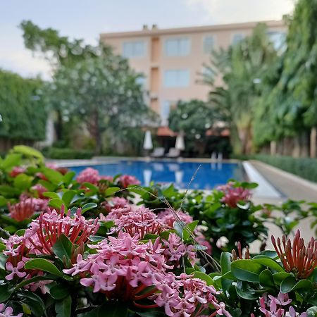Starry Angkor Hotel Siem Reap Zewnętrze zdjęcie